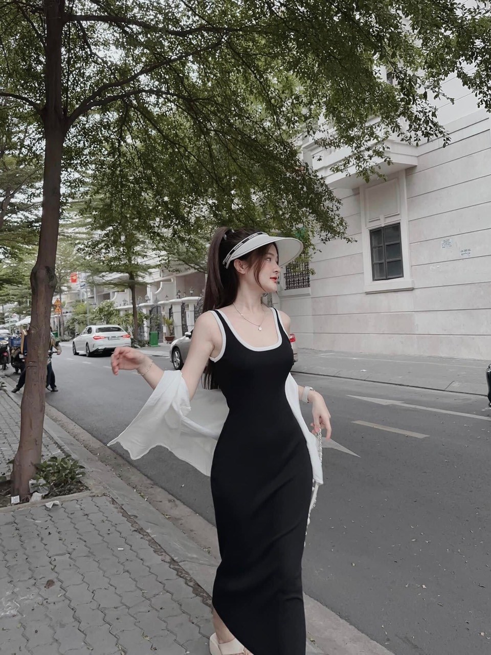 Hè đến là gái Hàn lại diện đủ kiểu váy trắng siêu trẻ xinh và tinh tế  Tin  tức Online