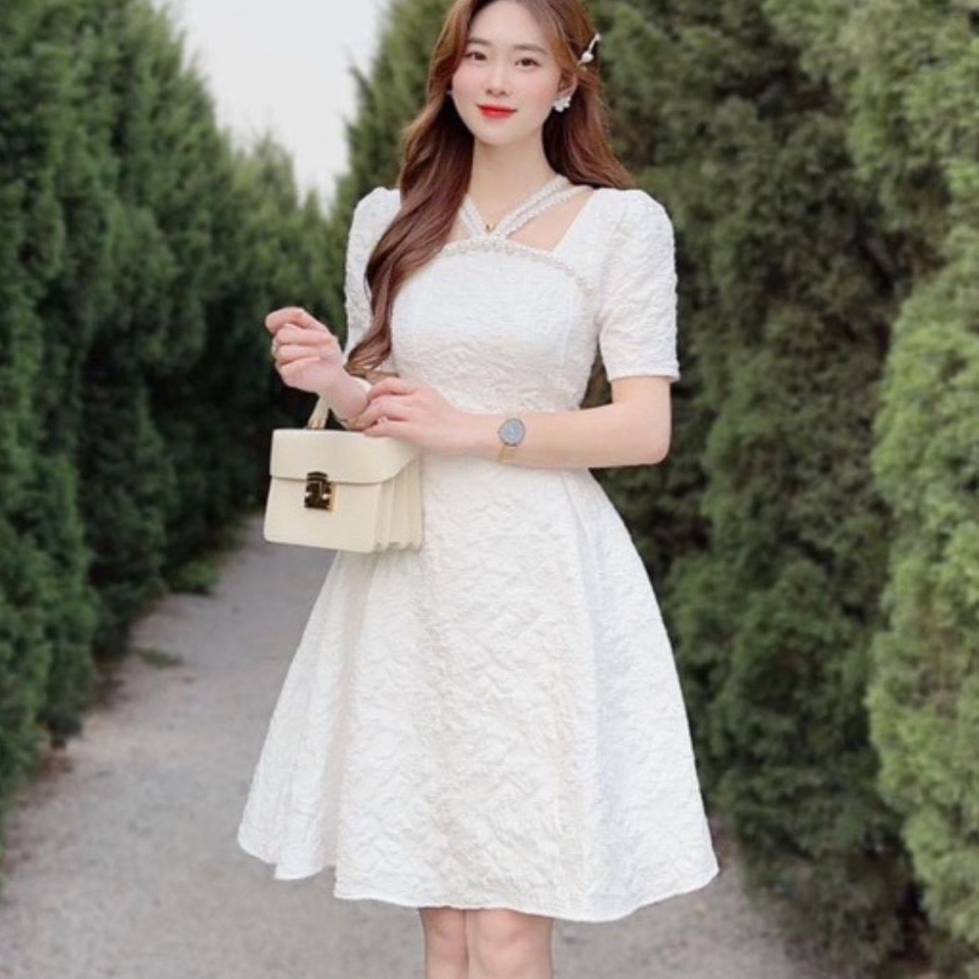 Mua Váy trắng tiểu thư dự tiệc cổ yếm trễ vai tay bồng 2 lớp thêu hoa dáng  xinh Hàn Quốc KAZY DRESS V003 - Yeep